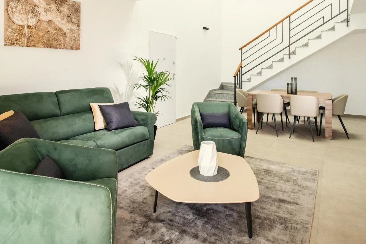Villa Eden 아데제
