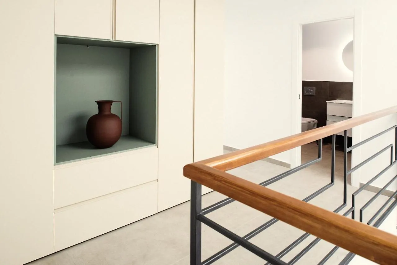 Villa Eden 아데제 0*,  스페인