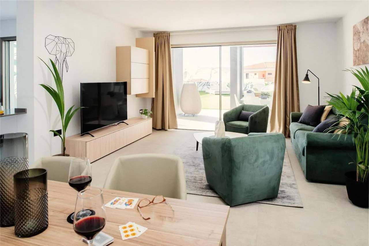 Villa Eden 아데제