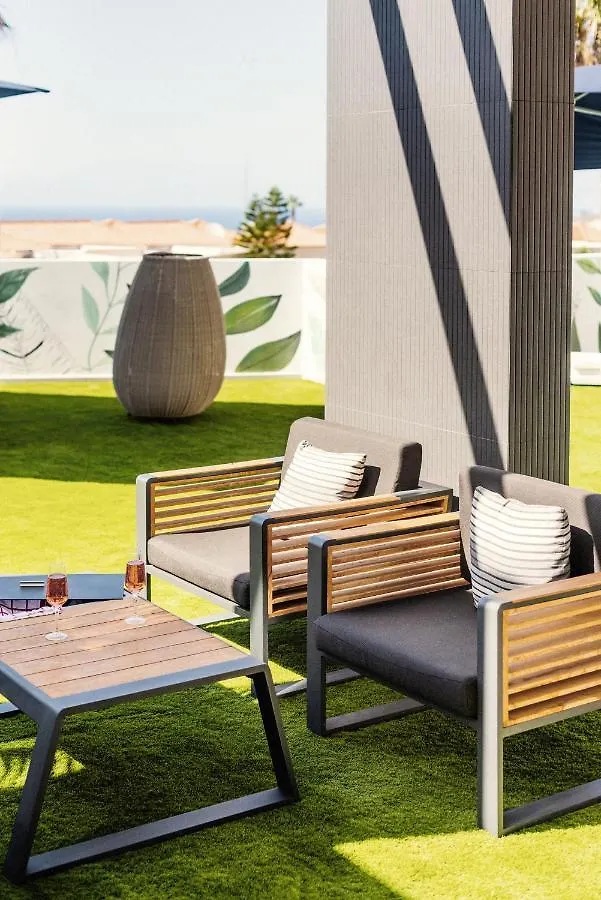 Villa Eden 아데제